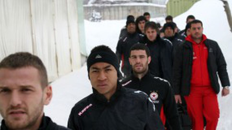 Новите перли на ЦСКА тренират на пълни обороти (снимки)