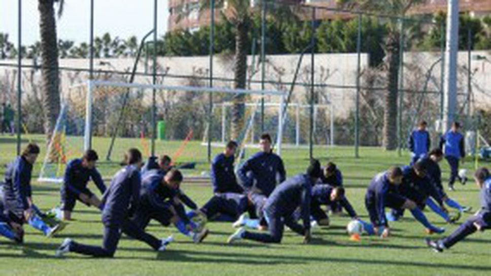 "Сините" загряха за Стяуа, бразилците също