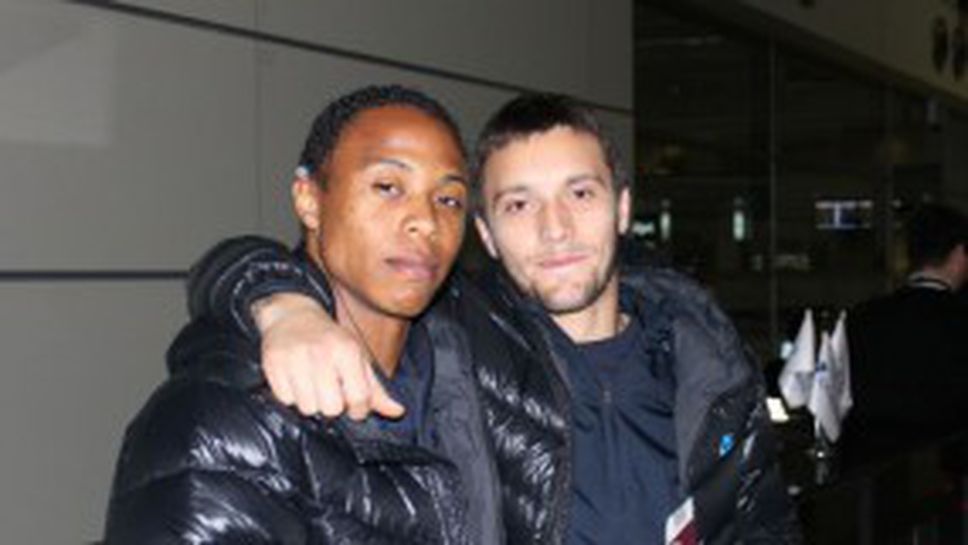 Развален самолет остави "сините" в Турция още 24 часа