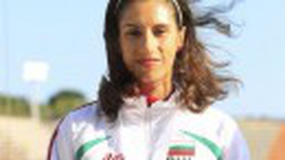 Блестяща Стамболова със сребро и национален рекорд на 400 м/пр