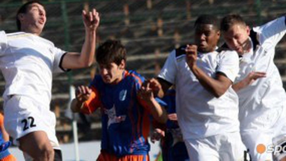 Японецът започна тренировки със Славия