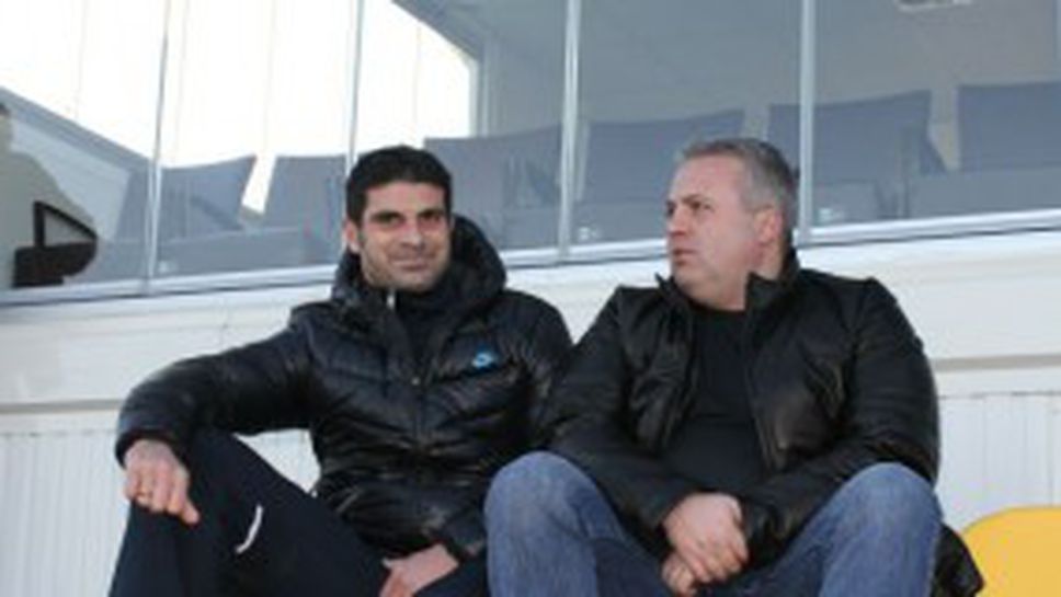 Гонзо, Коко Динев и Петев пристигнаха за мача на Левски