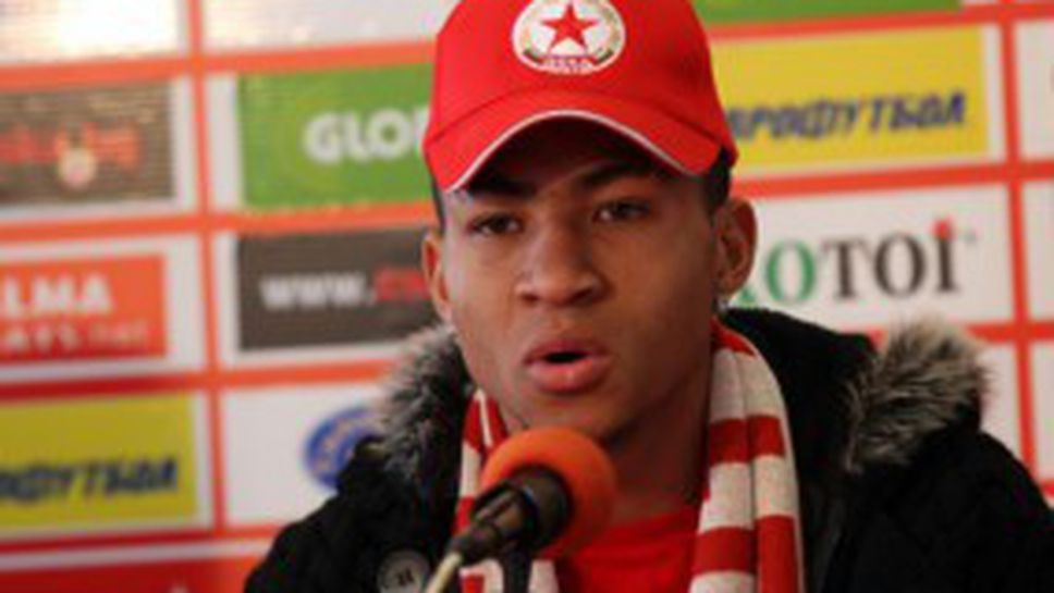 Анисе пуска иск за 20 000 лeва срещу Черноморец