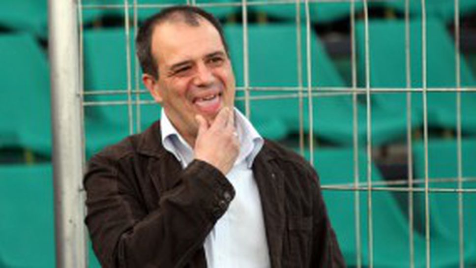 Трима си тръгват от Литекс