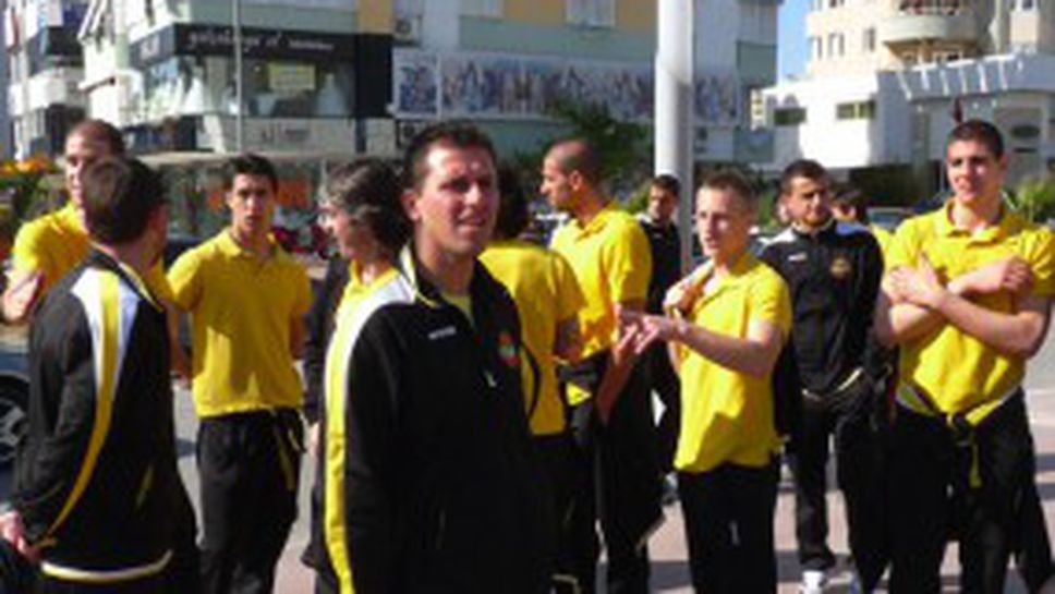 МОЛ и море за Ботев (Пд) в почивния ден (снимки)