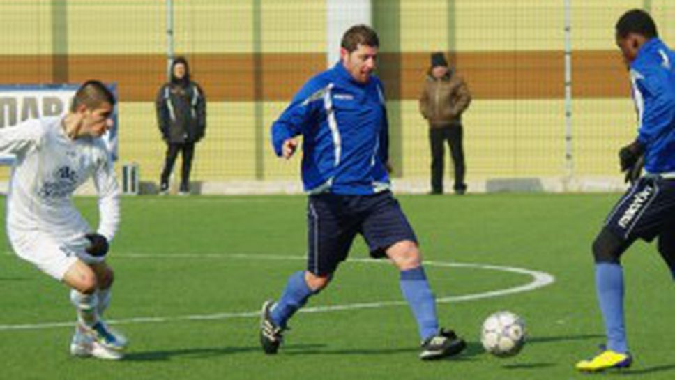 Черноморец се подигра със Светкавица - племенникът на Базил Боли вкара 4 гола