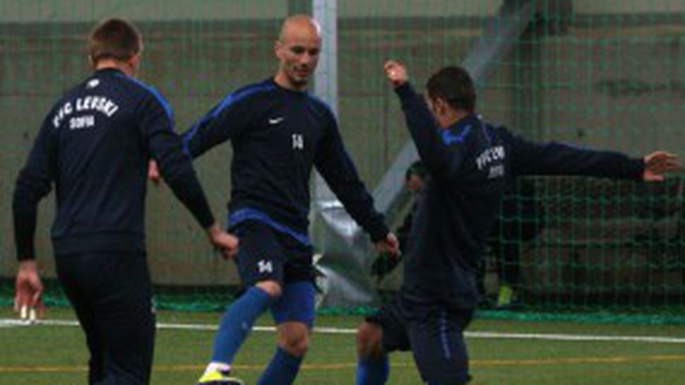 Левски без две от новите попълнения, двама чакат дебют срещу Локо (Сф)