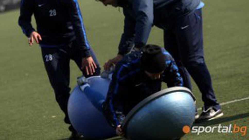 Четирима от Левски с травми, Диамутен се прибра в България