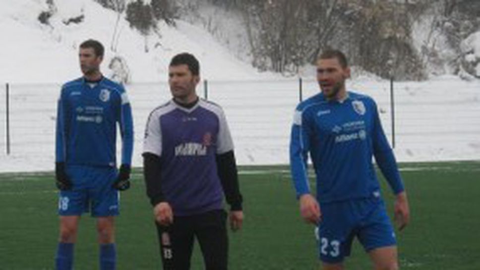 Етър картотекира новите в четвъртък