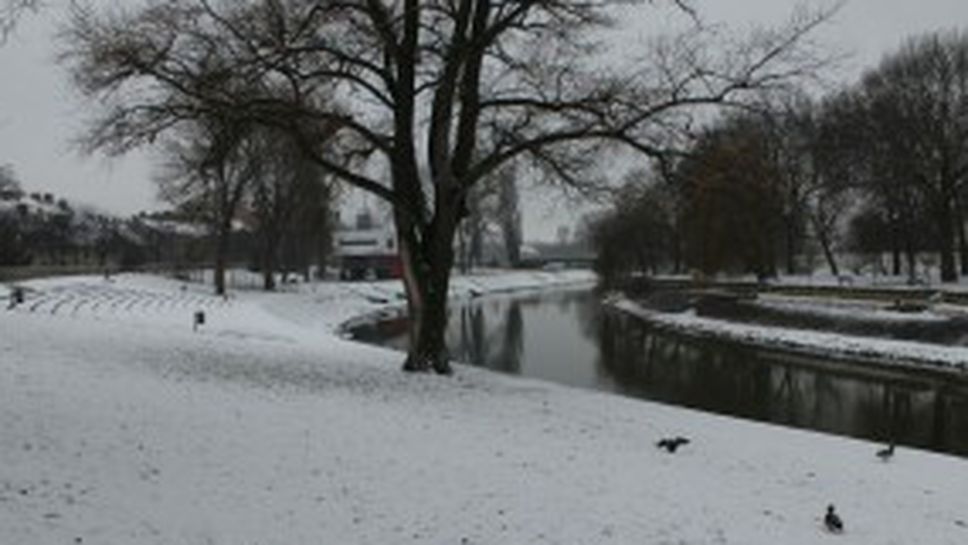 Ледена изненада за националите в Унгария (видео + галерия)