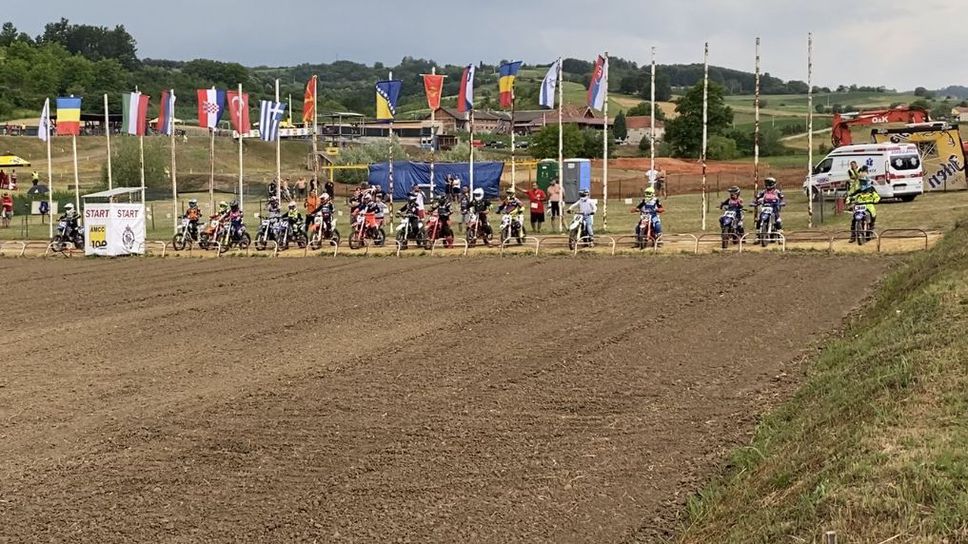 Българските състезатели обраха медалите на шампионат по мотокрос в Сърбия