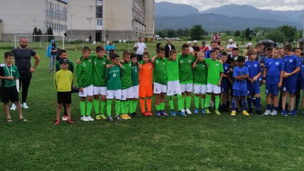 Децата на Пирин спечелиха турнира в Самоков
