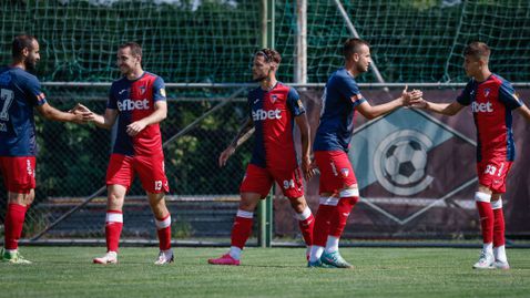 Марек бие с гол на нов нигериец на старта във Втора лига