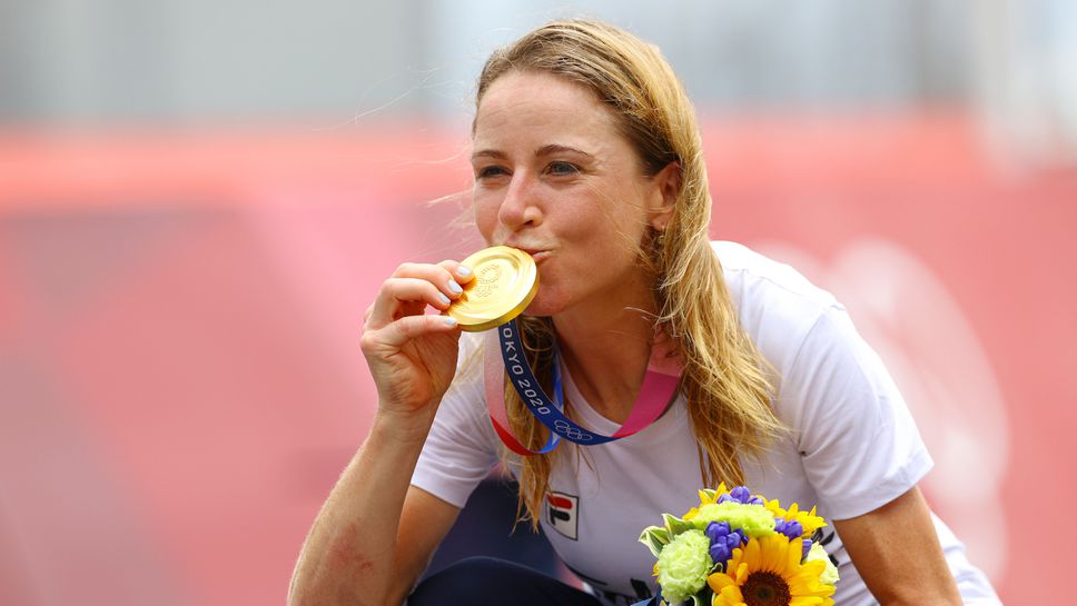 Анемийк ван Флютен спечели златото в индивидуалното бягане по часовник 🚵‍♀️