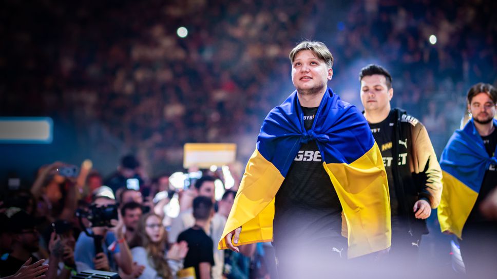 s1mple упрекна феновете на Фенербахче
