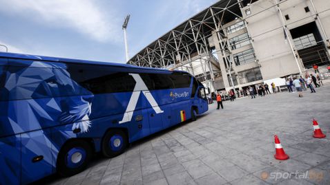 Левски продава стария си автобус на тим от Втора лига