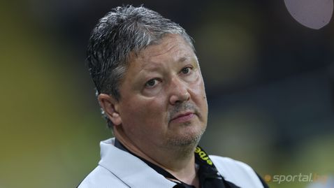 Валенсия, Атлетико и Селта изразиха подкрепата си към Любо Пенев