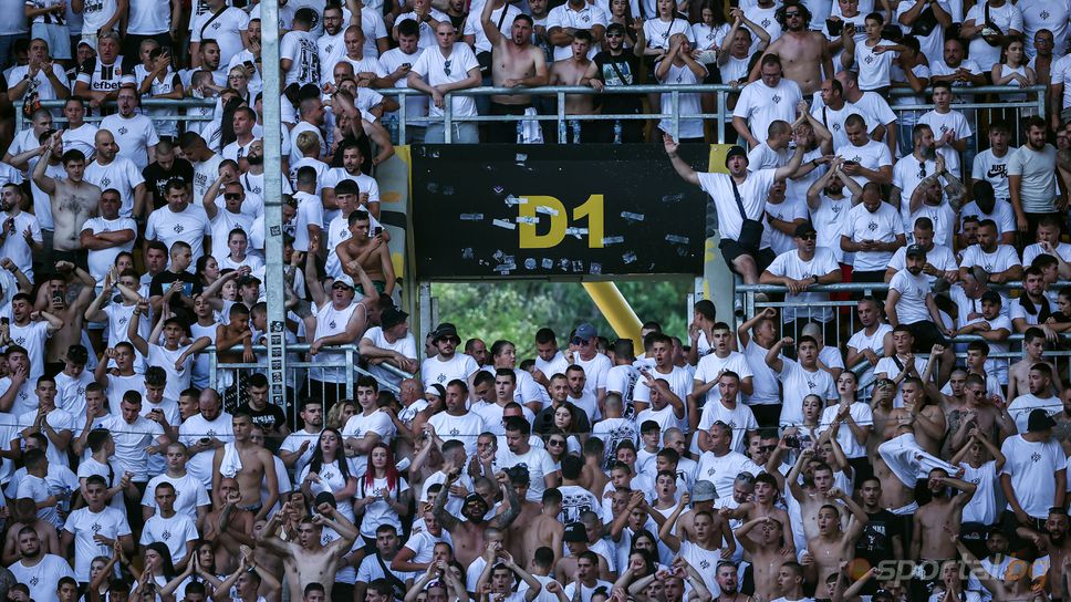 Феновете на Локо (Пловдив) получиха 1800 билета за градското дерби с Ботев