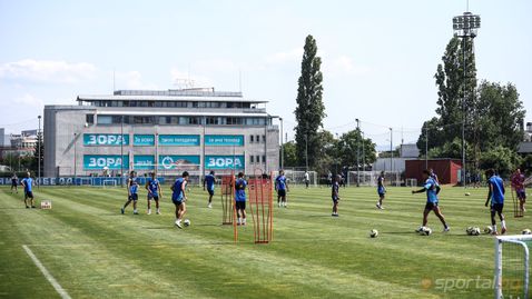  Левски потегля за Португалия в сряда 