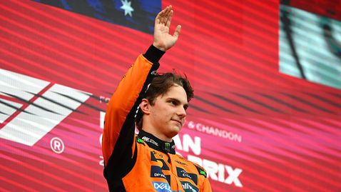  Защо Пиастри посвети успеха на дядо си? 