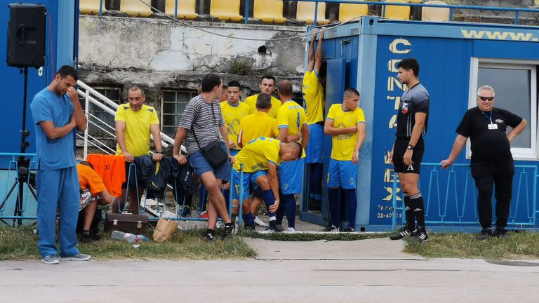  Волов търси млади амбициозни попълнения 
