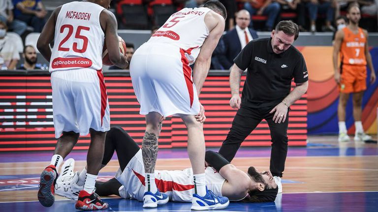 Грузинският баскетболен национал Торнике Шенгелия който ще пропусне предстоящото Европейско