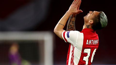  Аякс продаде Антони на Манчестър Юн, оповестиха в Нидерландия 