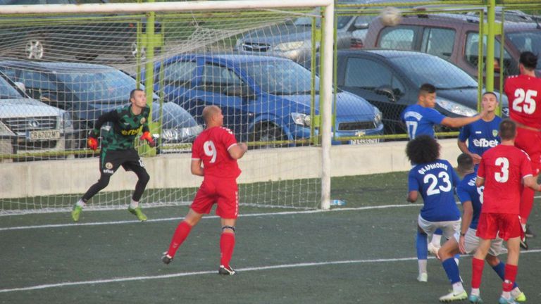 Вихър (Славяново) победи в град Левски едноименния тим с 4:0.