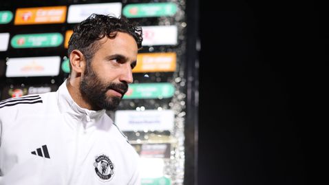 На "Олд Трафорд" вече се оглеждат за заместник на Аморим