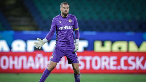 Бусато няма да пази за ЦСКА повече, "червените" му предлагат работа в клуба