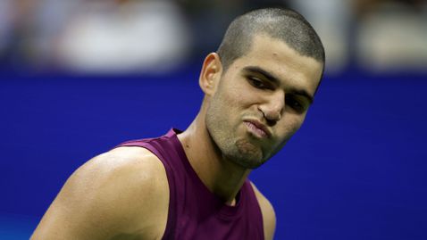 Алкарас върви като смазана машина в Ню Йорк