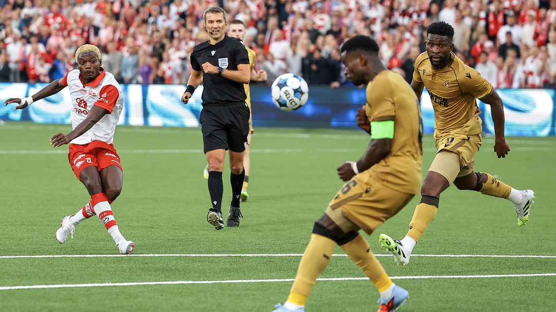 Марк Геи помогна на Кристъл Палас да не допусне гол в Норвегия