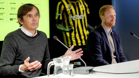 Филип Коку стана треньор на Витес