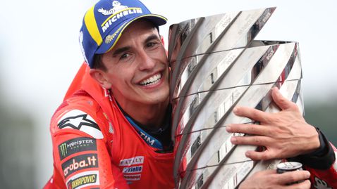 Сайнц сравни Марк Маркес със Сена