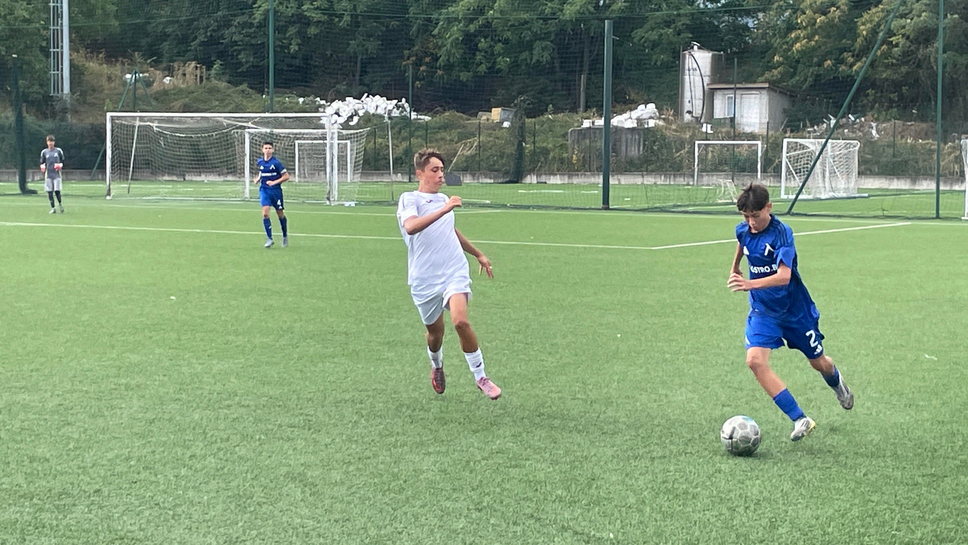 Левски удари Славия при 15-ките