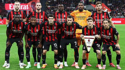 Милан може да се качи временно на върха в Серия А при победа срещу Верона