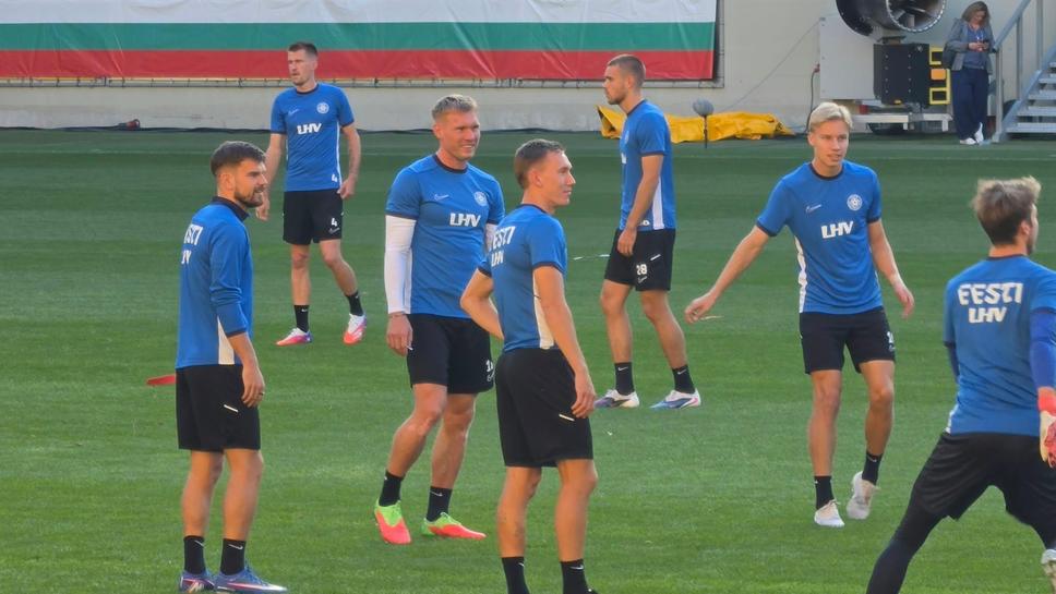 Две бивши "канарчета" тренират с Естония на "Колежа"