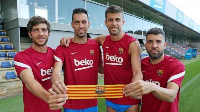 Четиримата капитани на Барселона могат да последват Куман