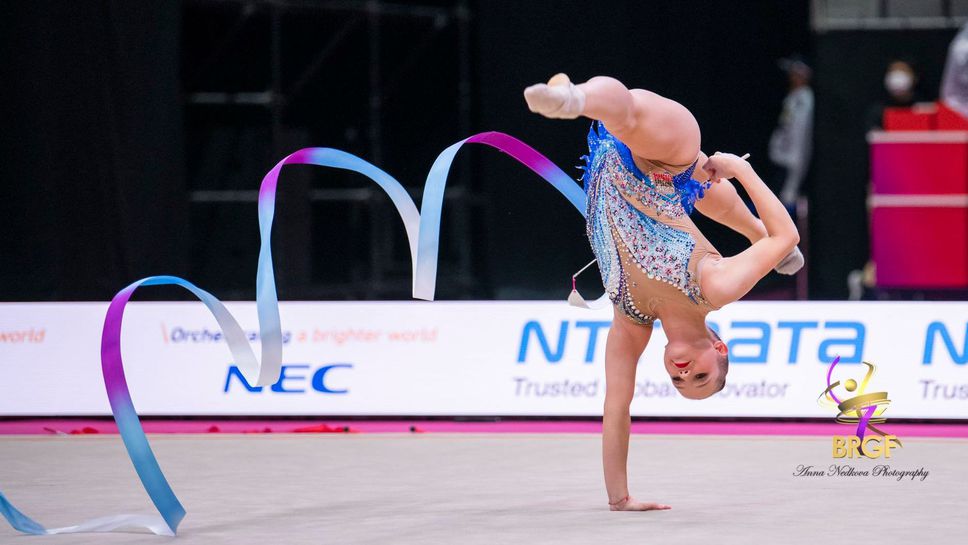 Дебютантката Воложанина пета на лента на Световото