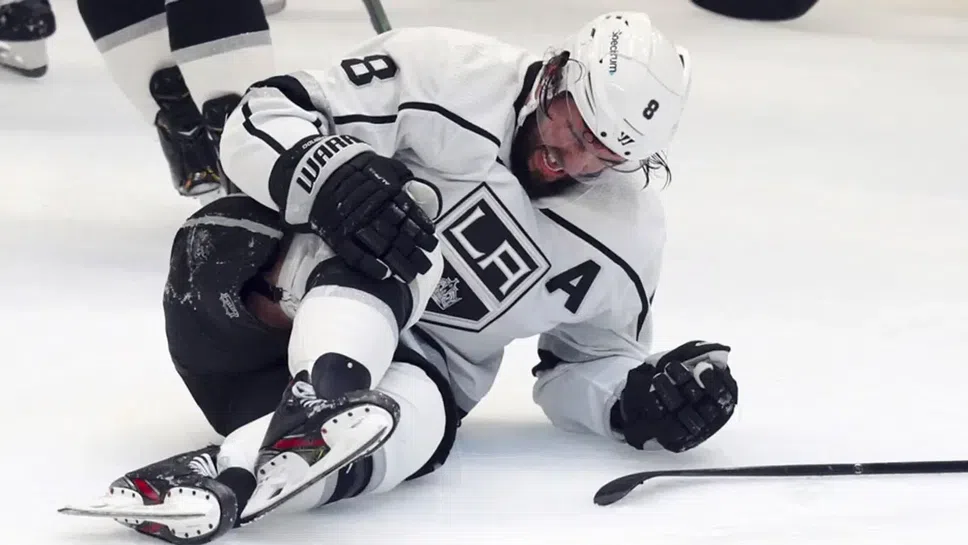 Лос Анджелис Кингс загуби двама защитници заради тежки травми