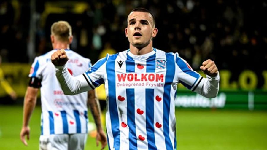 Хееренвеен и Петров без проблеми за Купата на Нидерландия