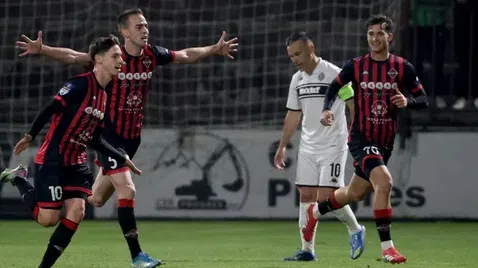 Срамно отпадане на Партизан и Карабельов за Купата на Сърбия