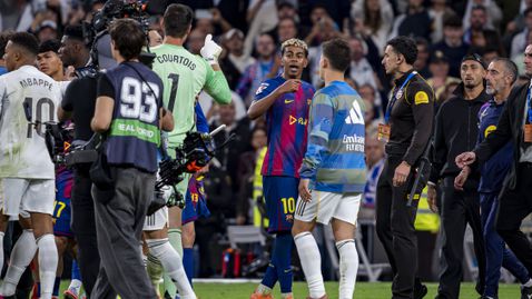 В Барселона са все по-притеснени относно случващото се с Ямал