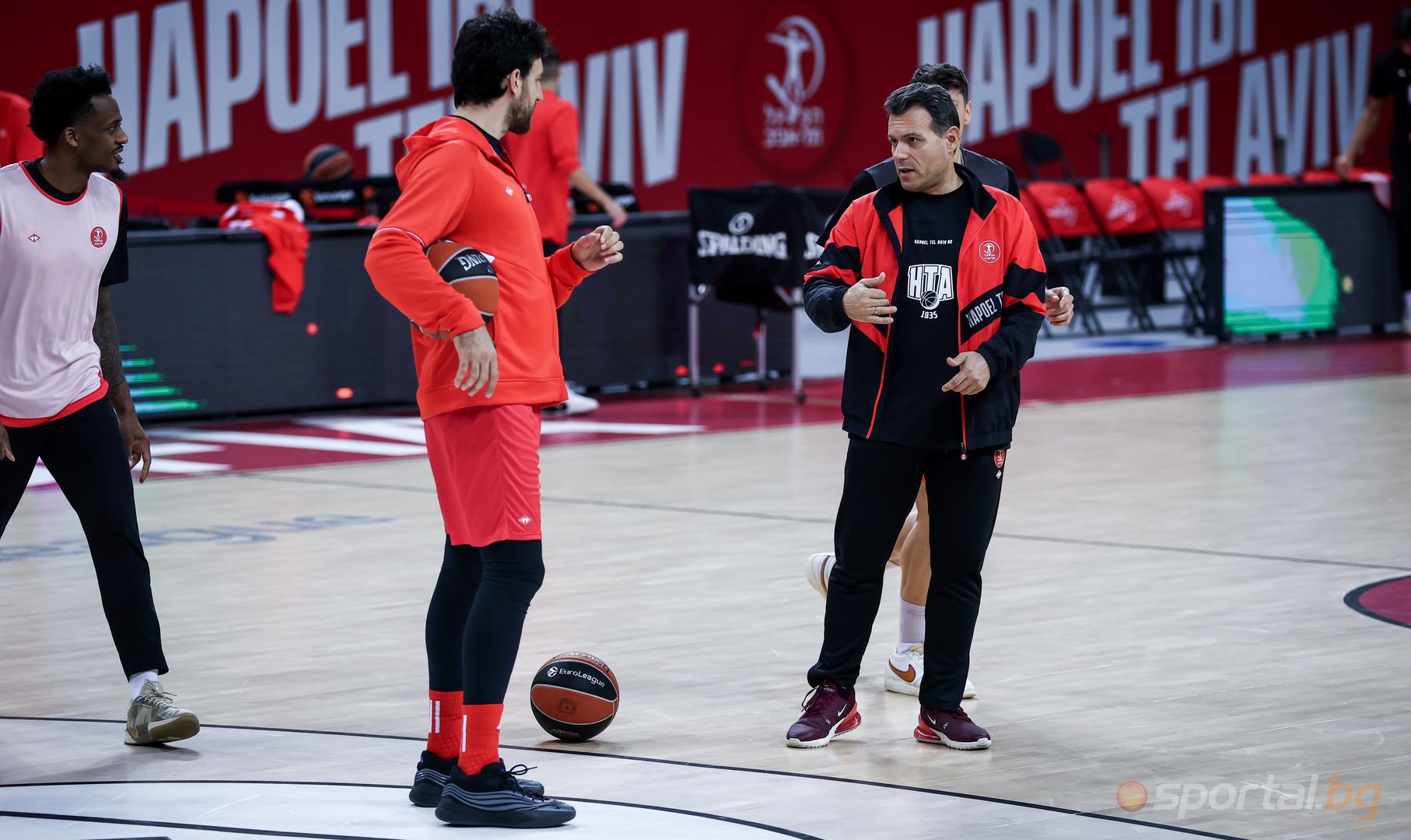  Тренировка на Апоел Тел Авив преди мача с Партизан 