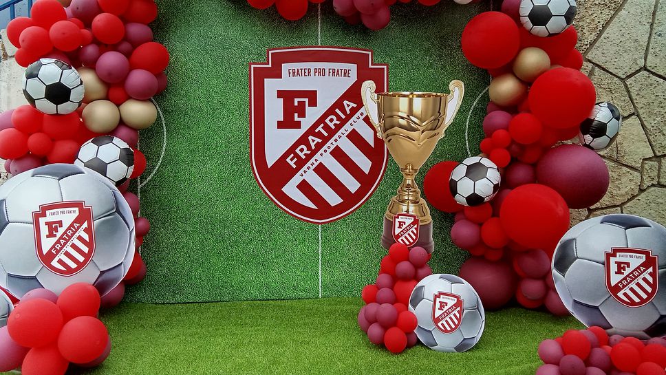 Домакините от Фратрия отново се погрижиха футболът да се превърне