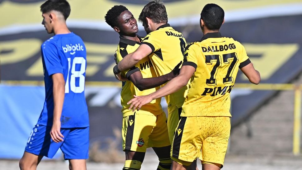 Ботев (Пд) не изпита затруднения и отнесе безпроблемно Спартак (Пл) за Купата