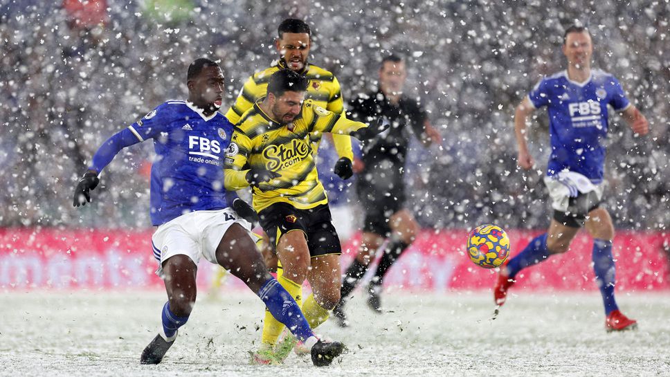 Лестър и Уотфорд сътвориха истинско шоу с шест гола за феновете под непрекъснатия сняг