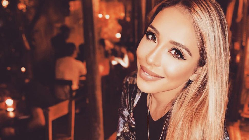 Мика Стоичков - за комплексите, любовта и детските спомени