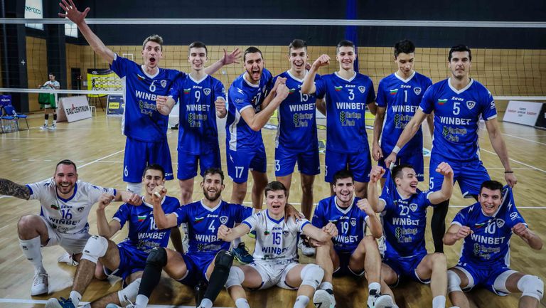 Волейболният отбор на Левски отново е начело в Efbet Супер