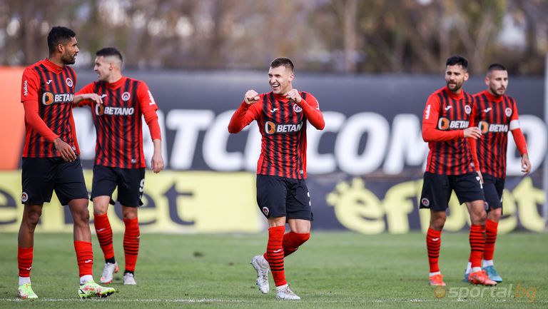 Локомотив София проведе вчера последна тренировка за 2022 година Тимът